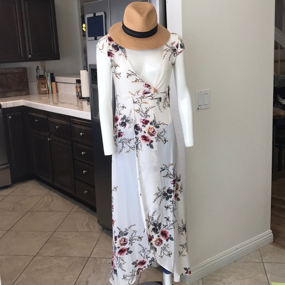 Yise Swim Cover up wrap off white floral dress